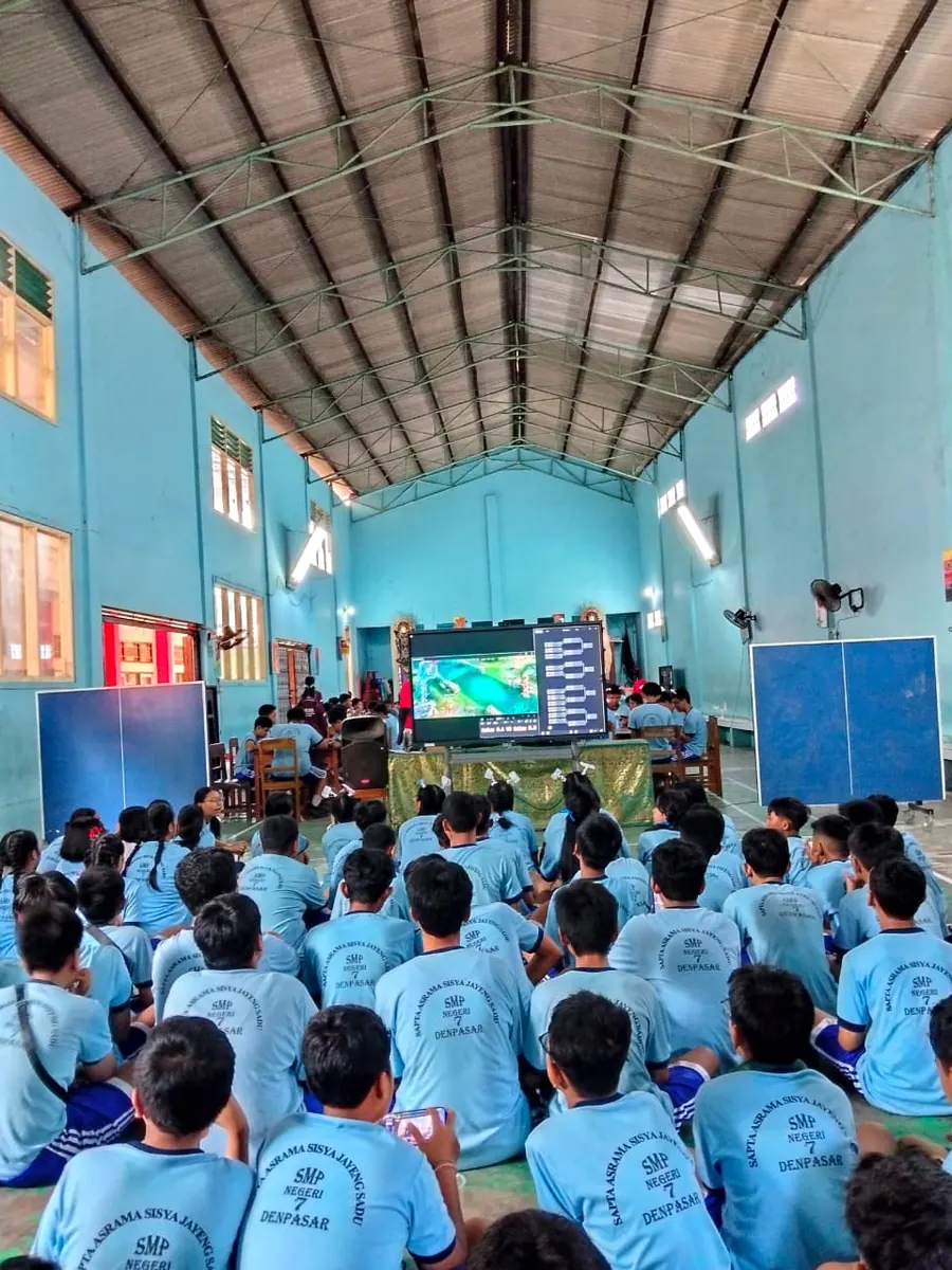 day 1 lomba mlbb/freefire